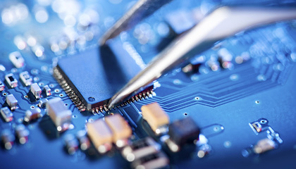 瑞芯微電子IPO被否 英特爾雙重角色下的風險警示